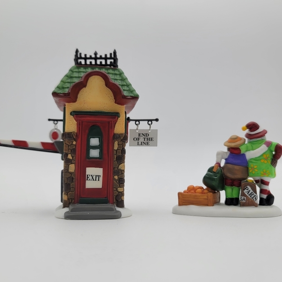 Dept 56 North Pole Village - End of the Line - Picture 2 of 5